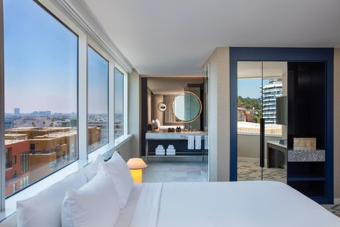 W Hollywood, dog-friendly hotel, photo 3