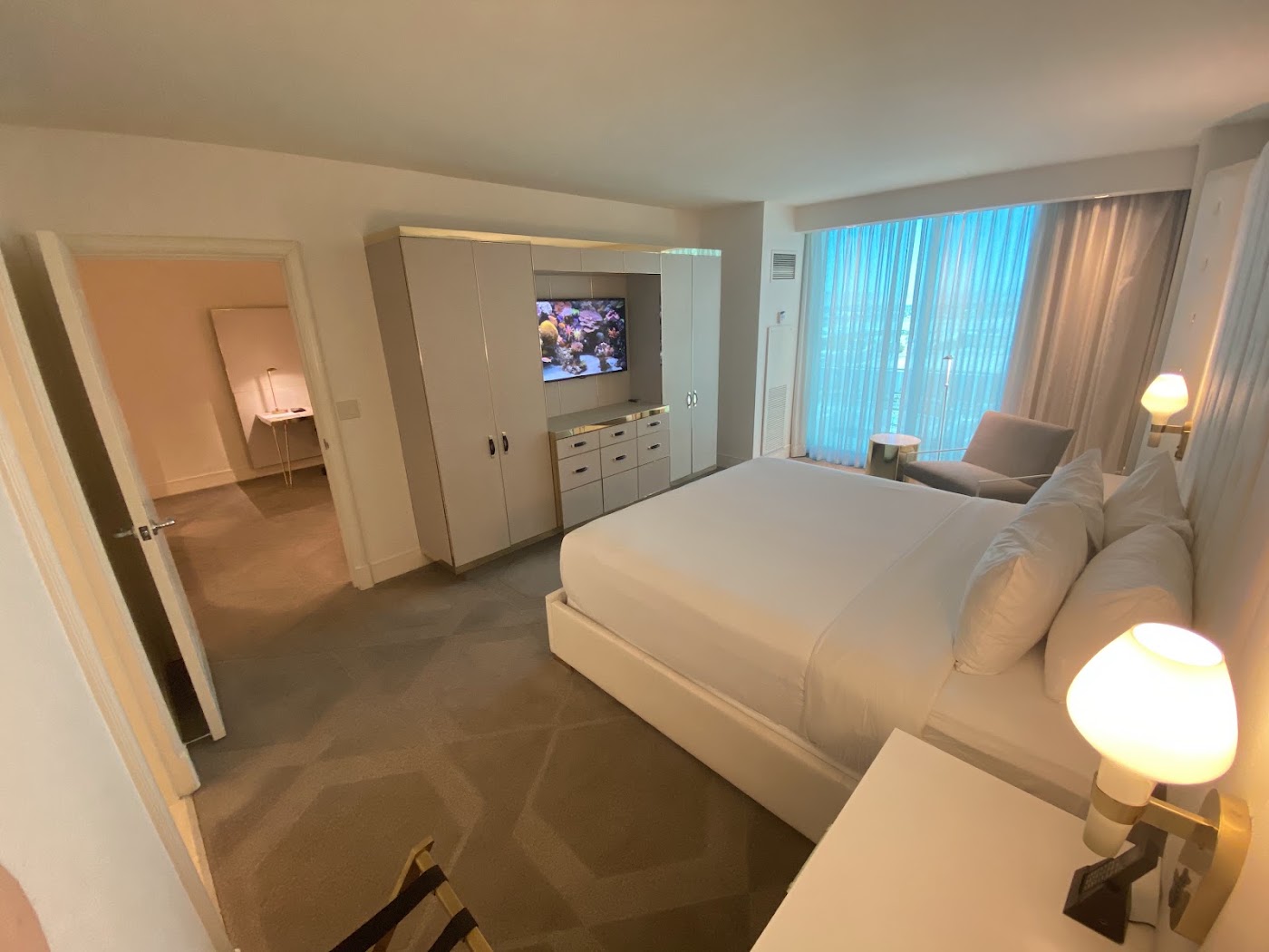 W Las Vegas, dog-friendly hotel, photo 4