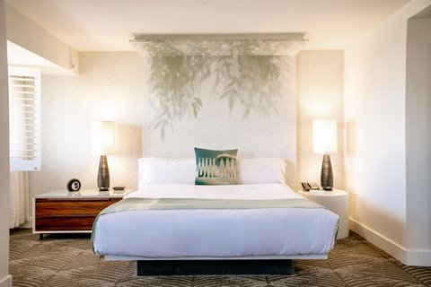 W Los Angeles West Beverly Hills, dog-friendly hotel, photo 3
