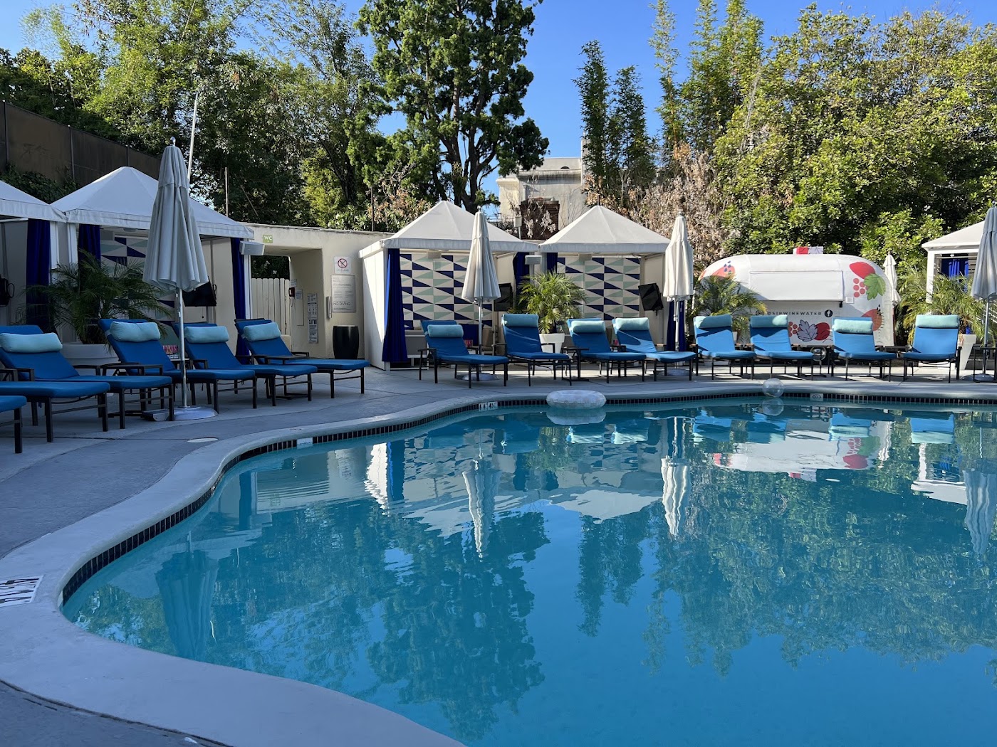 W Los Angeles West Beverly Hills, dog-friendly hotel, photo 4