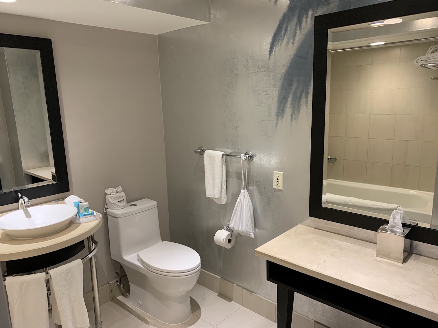 W Los Angeles West Beverly Hills, dog-friendly hotel, photo 5