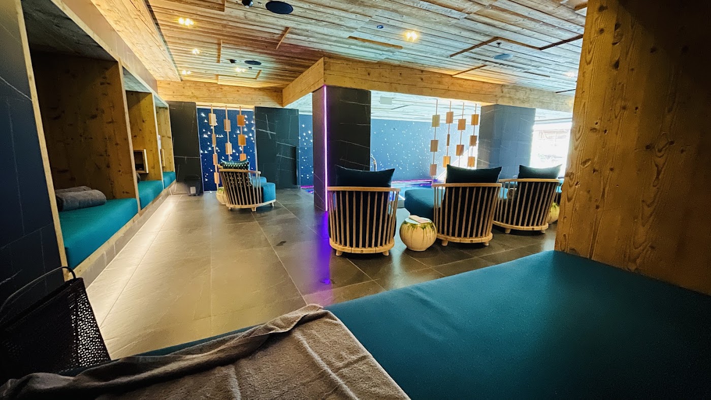 W Verbier, dog-friendly hotel, photo 4