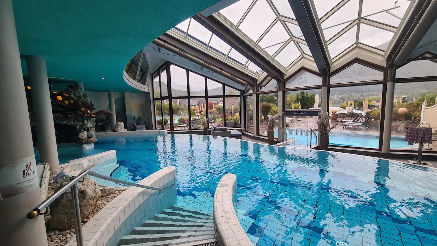 Waldhof Fuschlsee Resort, dog-friendly hotel, photo 4