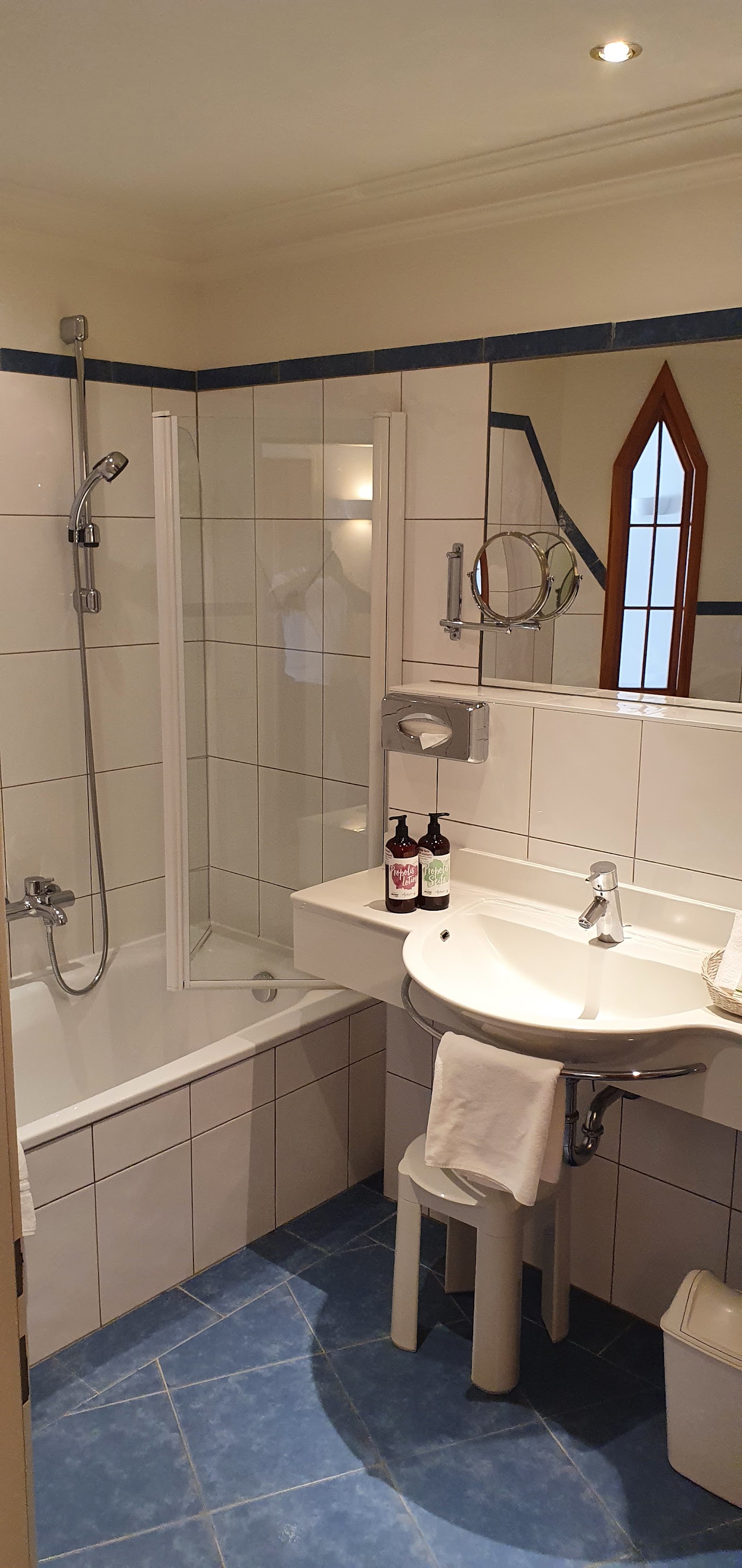 Waldhof Fuschlsee Resort, dog-friendly hotel, photo 5