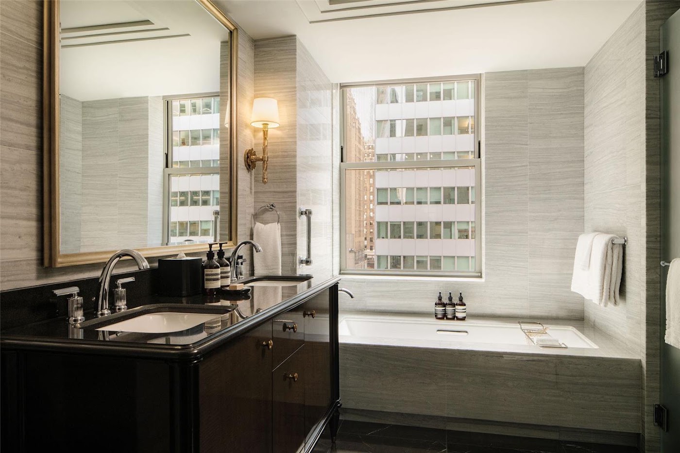 Waldorf Astoria New York, dog-friendly hotel, photo 4