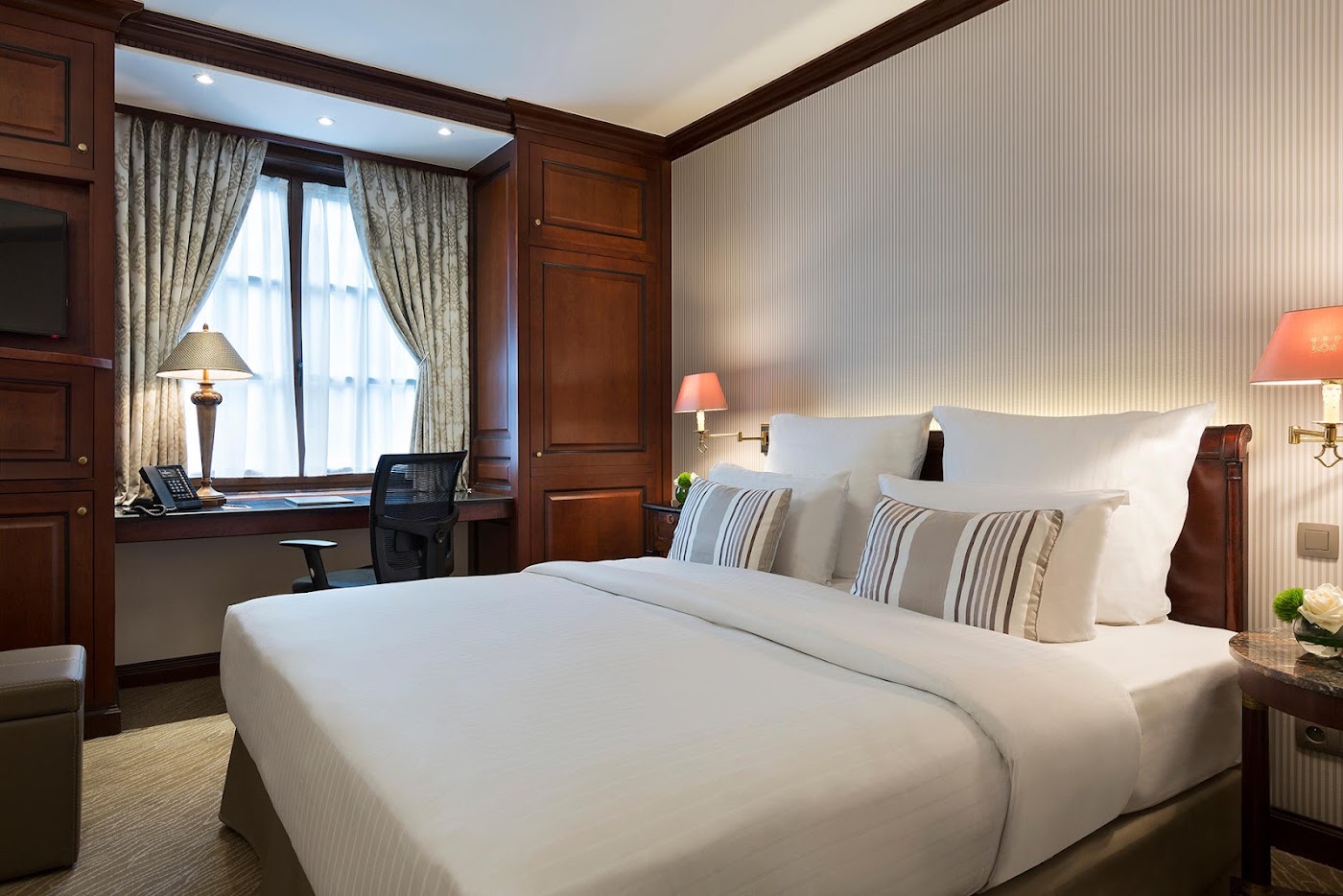 Warwick Brussels - Grand Place, dog-friendly hotel, photo 3