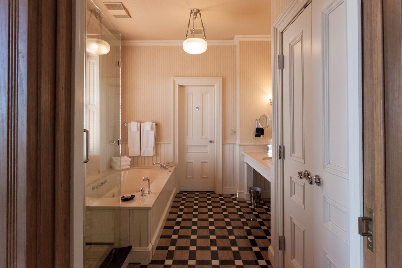 Wentworth Mansion, dog-friendly hotel in Charleston