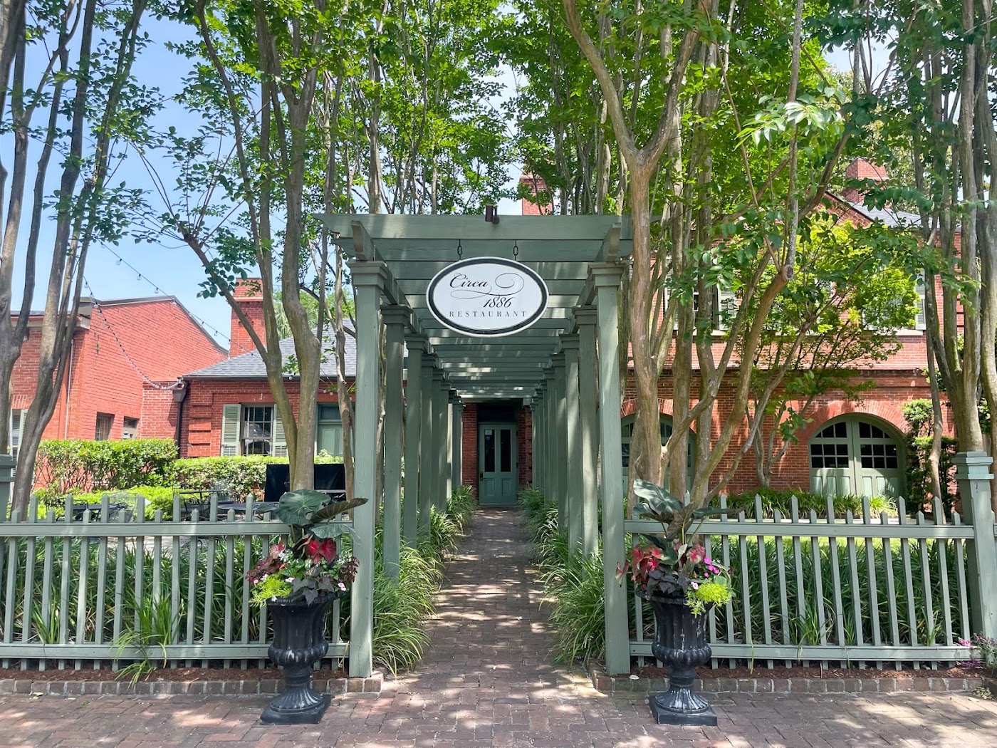 Wentworth Mansion, dog-friendly hotel, photo 2