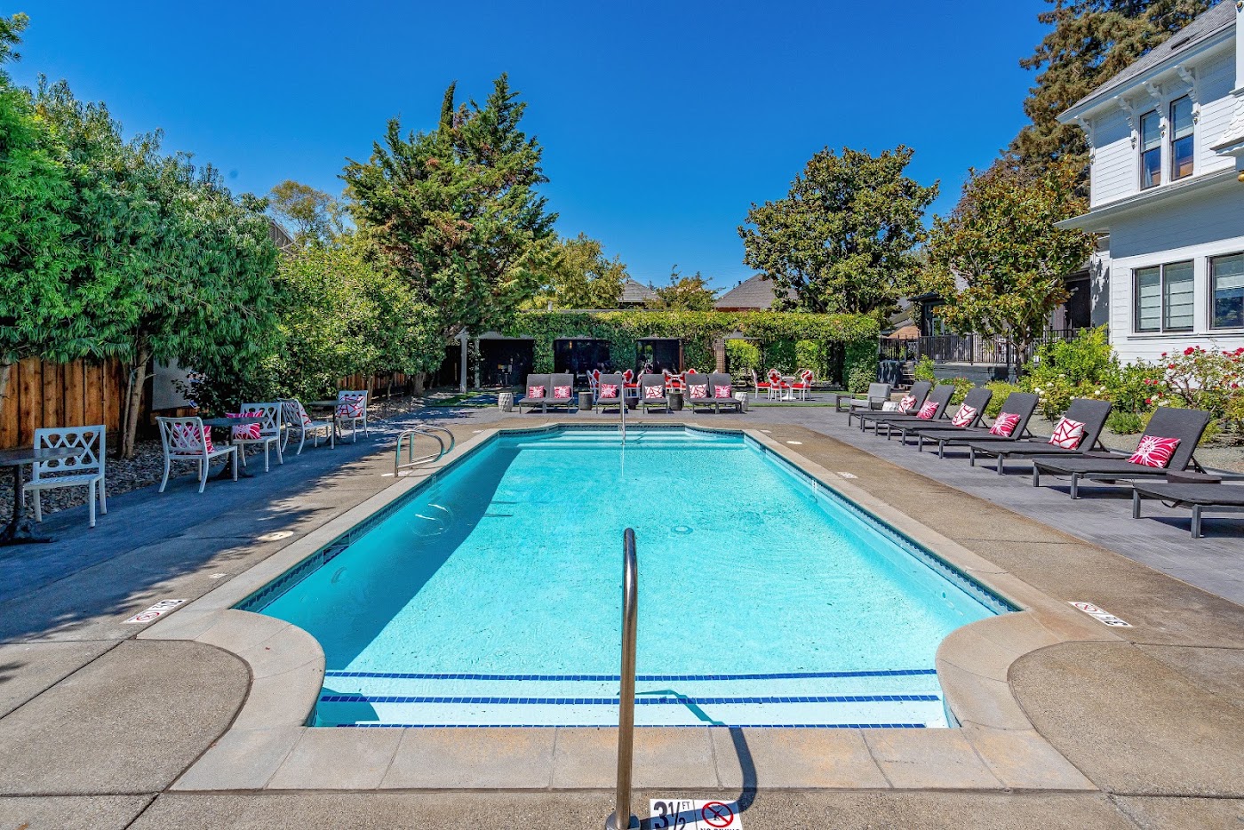 White House Napa, dog-friendly hotel, photo 4