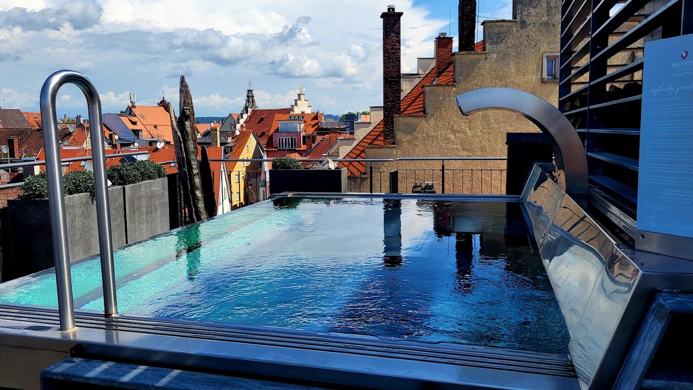 YachtHotel Helvetia, dog-friendly hotel, photo 4