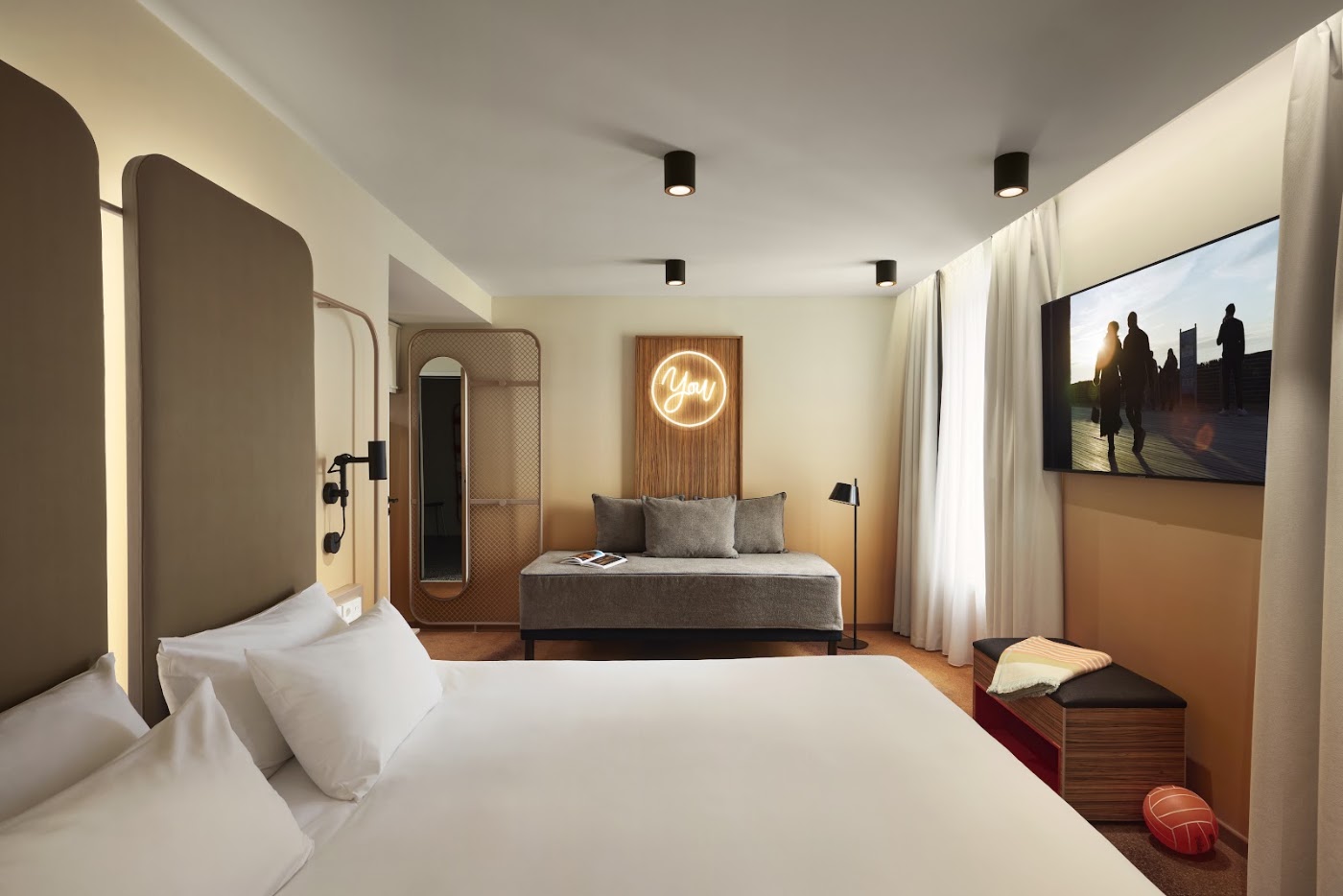 YOU Hôtels Deauville, dog-friendly hotel, photo 3