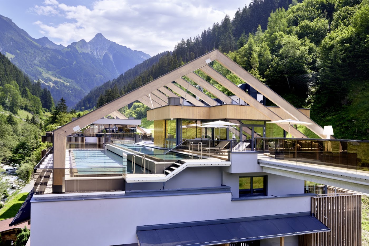 Zillergrund Rock Luxury Mountain Resort, dog-friendly hotel, photo 2